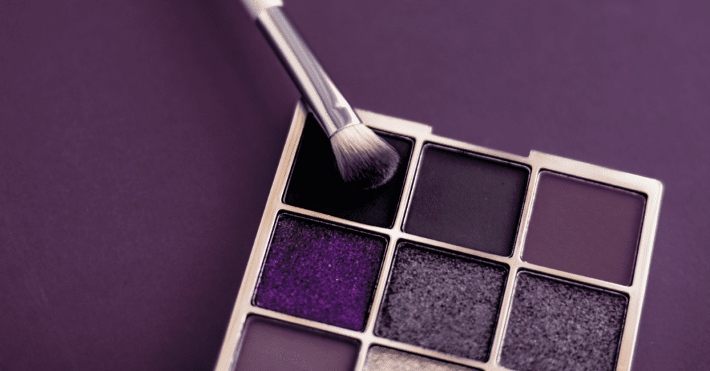 Purple eyeshadows and eyeshadow brush